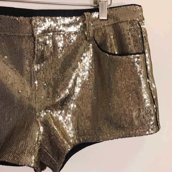 NWOT Juicy Couture Gold Sequin shorts - Picture 4 of 4